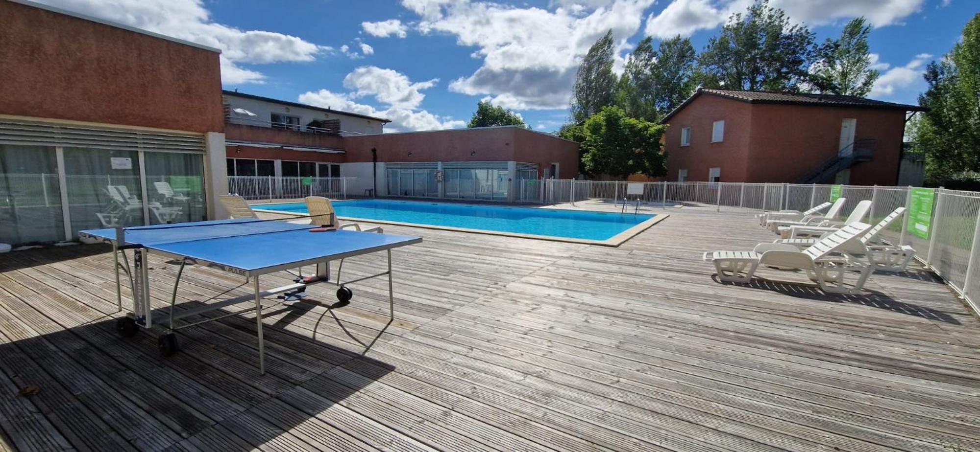 Vue Sur Le Golf Chez Les Grats-piscine-clim